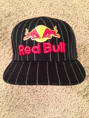 REDBULL New Era 59FIFTY Fitted Hat, Size 7 5/8 (60.6 CM) ++ BRAND NEW – NEVER WORN ++