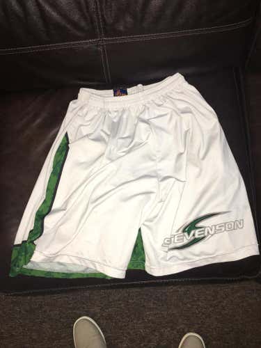 Lax shorts with pockets