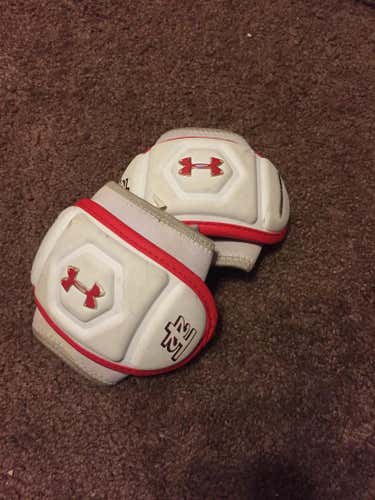 White / Red arm pads worn at the 2014 World Games