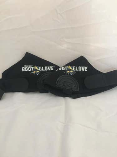 Small boot gloves