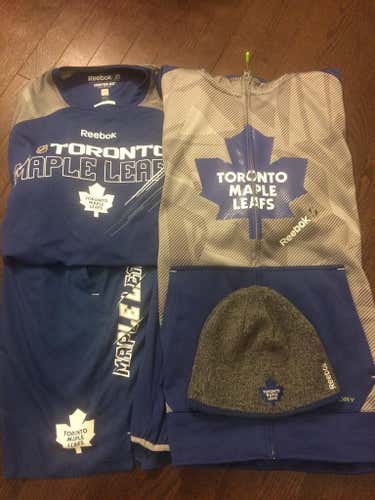 Leafs Warm-up Set (Medium) – CenterIce TNT FREEZE Play Dry Collection
