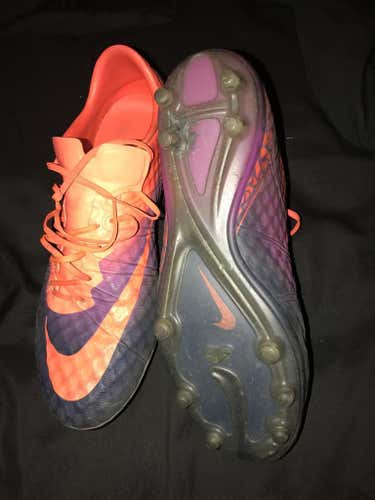 Hypervenom 2 size 9