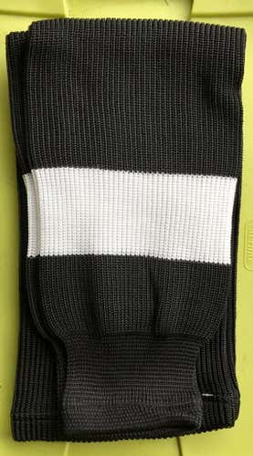 Adult Knit Hockey Socks 32" Black/White