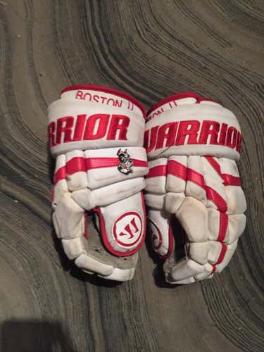 Boston University Warrior Gloves