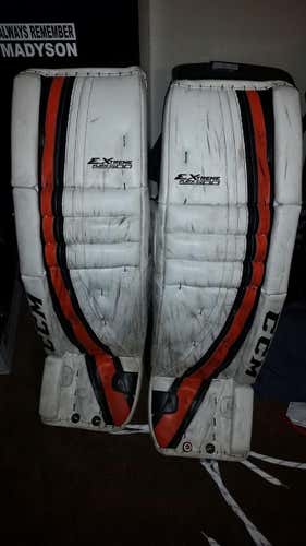 ccm extreme flex 500 leg pads 36+2 size