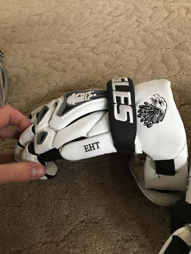 Brine King 5 Lacrosse Gloves Brand New
