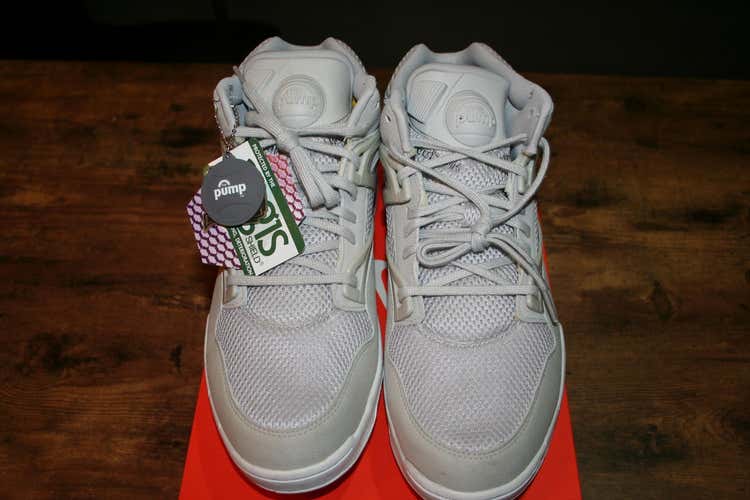Brand New With Tags - Reebok Pump Omni Lite - Steel/Shark Grey (SIZE 11)