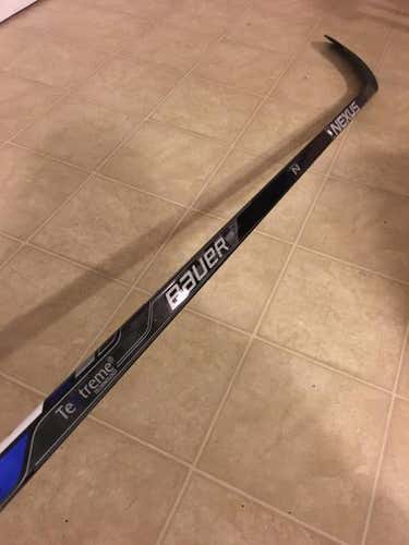 Brand New Right Handed Bauer Nexus 1N - P88 Curve - 87 Flex - Light Grip - Senior Height
