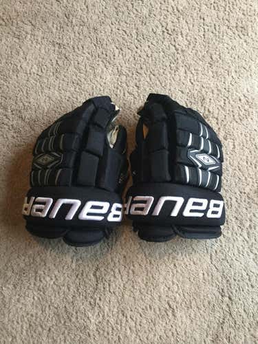 Bauer Nexus 800 Hockey Gloves