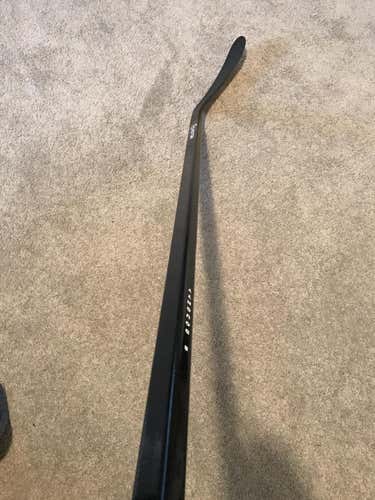 Drew Doughty LA Kings Easton Area 51 Pro Stock Hockey Stick RH Kreps 80-85 flex