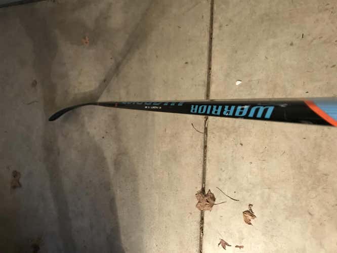 Intermediate Warrior QR1 hockey stick