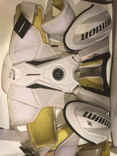 WARRIOR HD PRO SHOULDER PADS