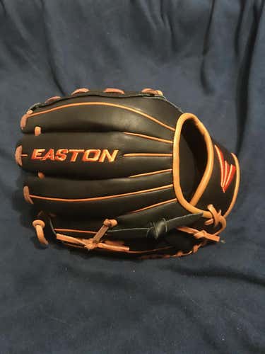 EASTON FUTURE LEGEND YOUTH BASEBALL GLOVE 10.75”