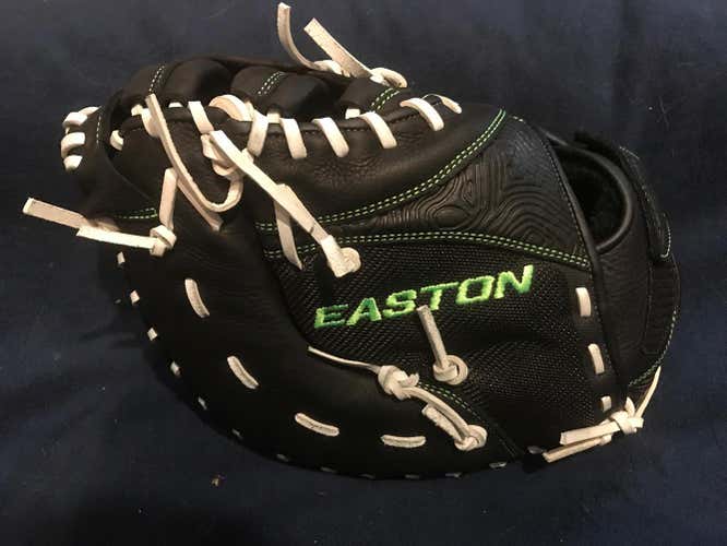 Easton Salvo Series Slow Pitch Softball Glove: SVSM3 First Base Mitt