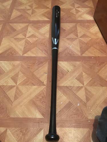 30 inch Easton Maple Youth Wooden Bat