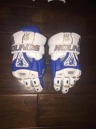 NEW 13'' Charlotte Hounds Bring King Gloves