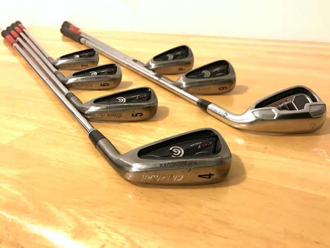 Cleveland CG7 Tour Black Pearl Irons 4-PW RH