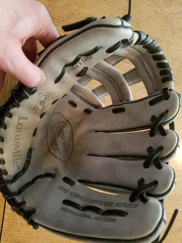 Louisville Slugger Hybrid Defense Series