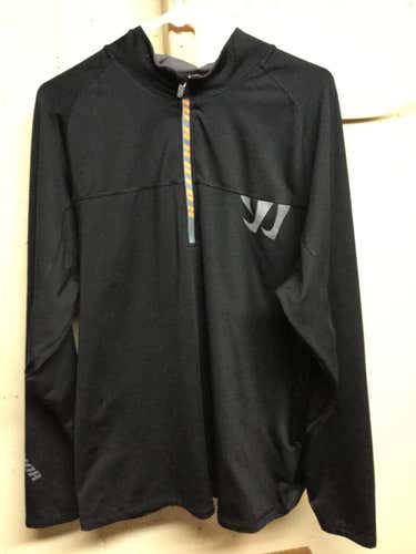 Warrior 1/4 zip pull over. Black. Size XL.
