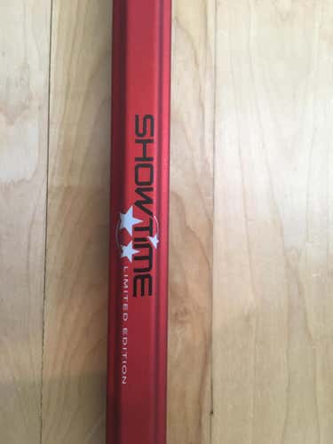 Maverik Showtime Limited Edition Defense lacrosse shaft
