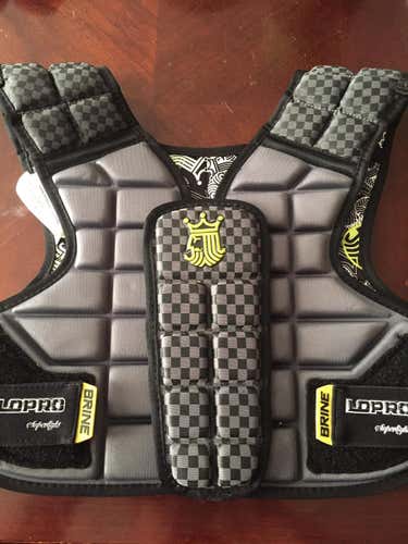 BN LoPro SuperLight chest pad