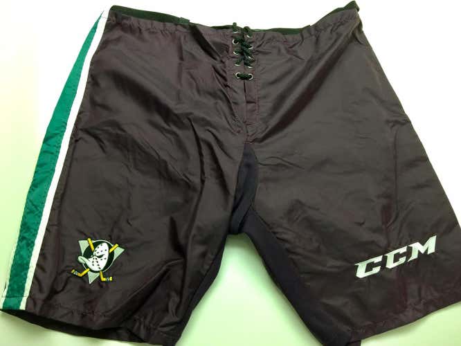 Pro Stock Retro Anaheim Might Ducks Shell CCM