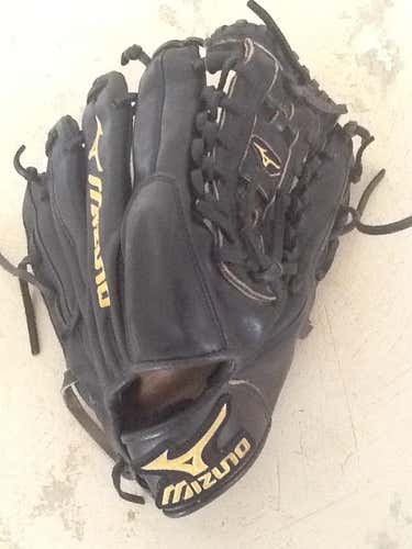 Mizuno Classic ProGCP 17 Black Ultra Soft Glove 12"
