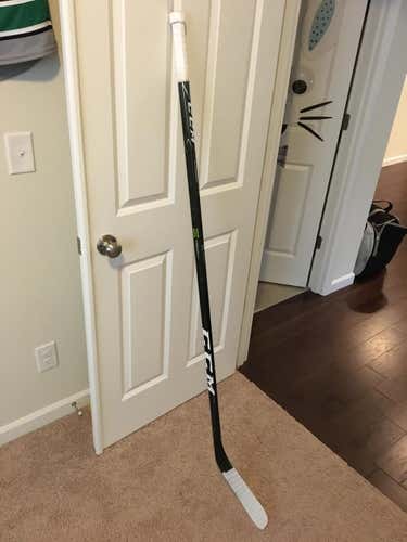 CCM Trigger LH 85 flex Toe curve