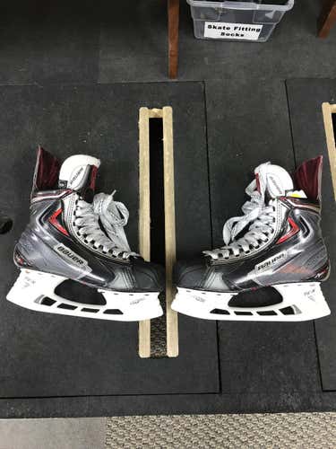 Bauer Vapor APX2 5.5D skates