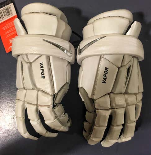 NEW Nike Vapor Gloves White