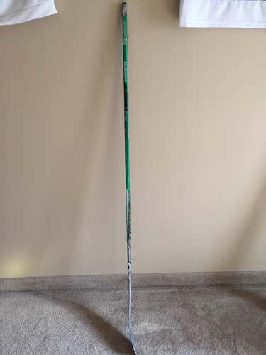 Bauer Vapor 1X. Right. P92. 77 Flex