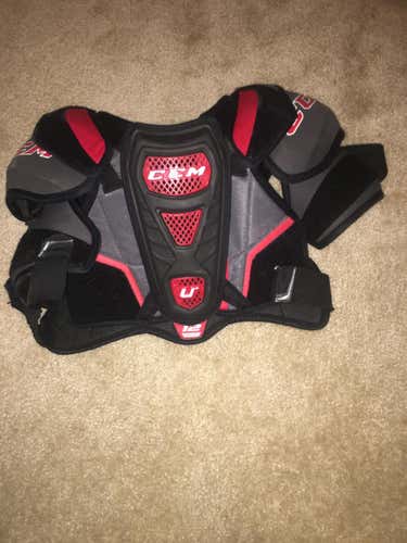 CCM U+12 shoulder pads
