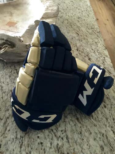 Sioux Falls Stampede CCM Gloves with shot blockers