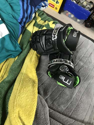 M3 goalie gloves