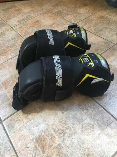 Bauer Supreme Senior Goalie Knee Guards