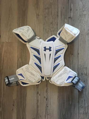 Under Armour Headline Elite Shoulder Pads - Large - Excellent Condition