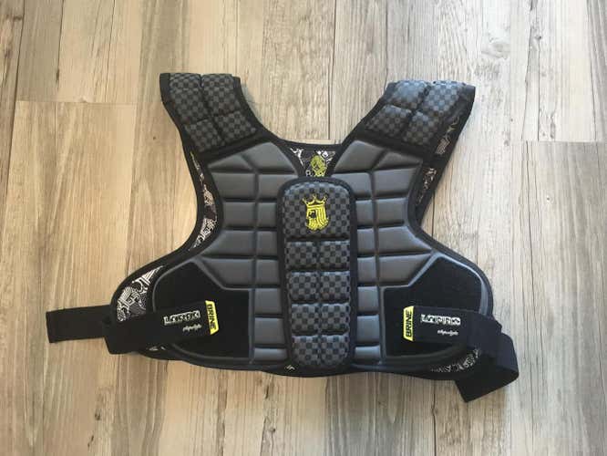 Brine LoPro Shoulder Pad - Large