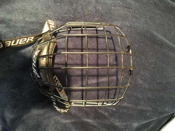Bauer RBE III Oreo Cage