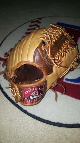 Nokona AMG-1275 Baseball or Softball Glove