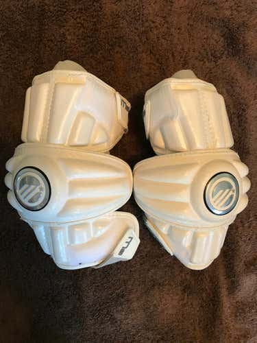 Maverik M3 Arm Pads LN White