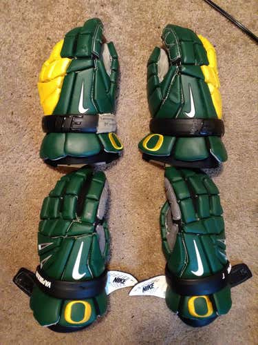 University of Oregon Vapor Elite Gloves