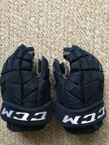 Winnipeg Jets pro stock gloves, game worn 14"