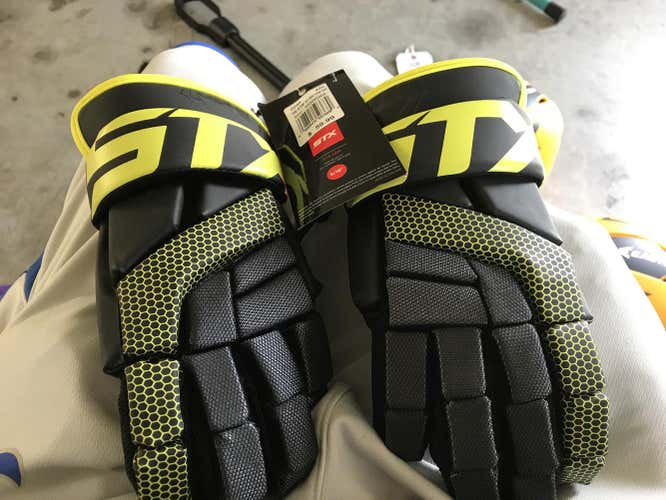 STX stallion 100 gloves nwt