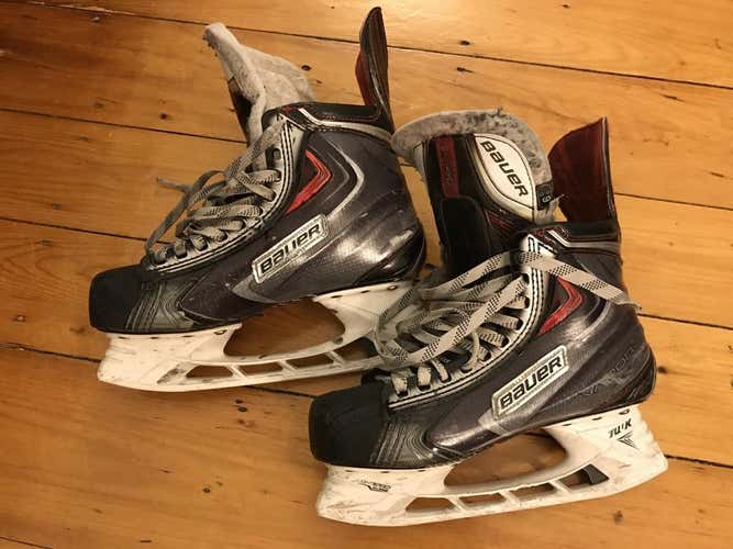 Used Bauer APX2 Skates 6.5D