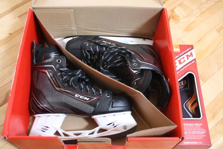 CCM JETSPEED LE BLACK SENIOR ICE HOCKEY SKATES - ALL SIZE AND WIDTHS AVAILABLE