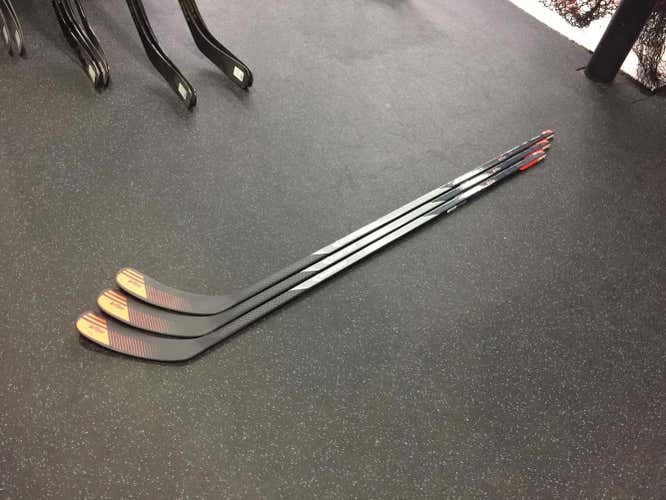 stick bundle of 3 easton V5e intermediate hockey sticks right hand e3 curve