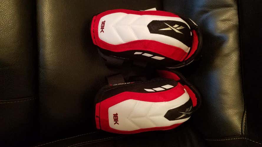 Reebok 18k Elbow Pads New with Tags