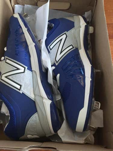 New balance royal metal cleats 9.5 D