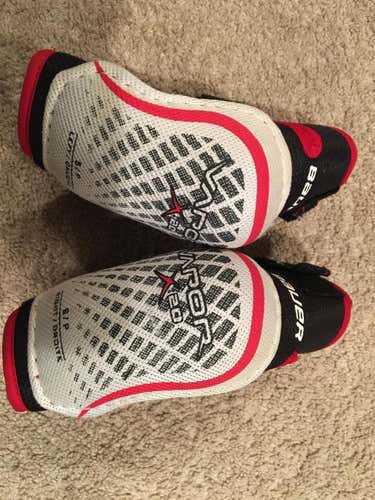 Bauer Vapor X20 eldow pads Jr Small