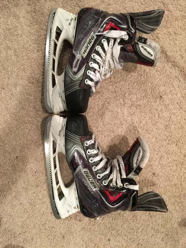 Bauer Vapor X100 Size 5EE